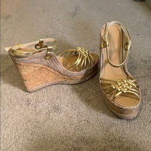 Wedges, gold, neutral color, strappy